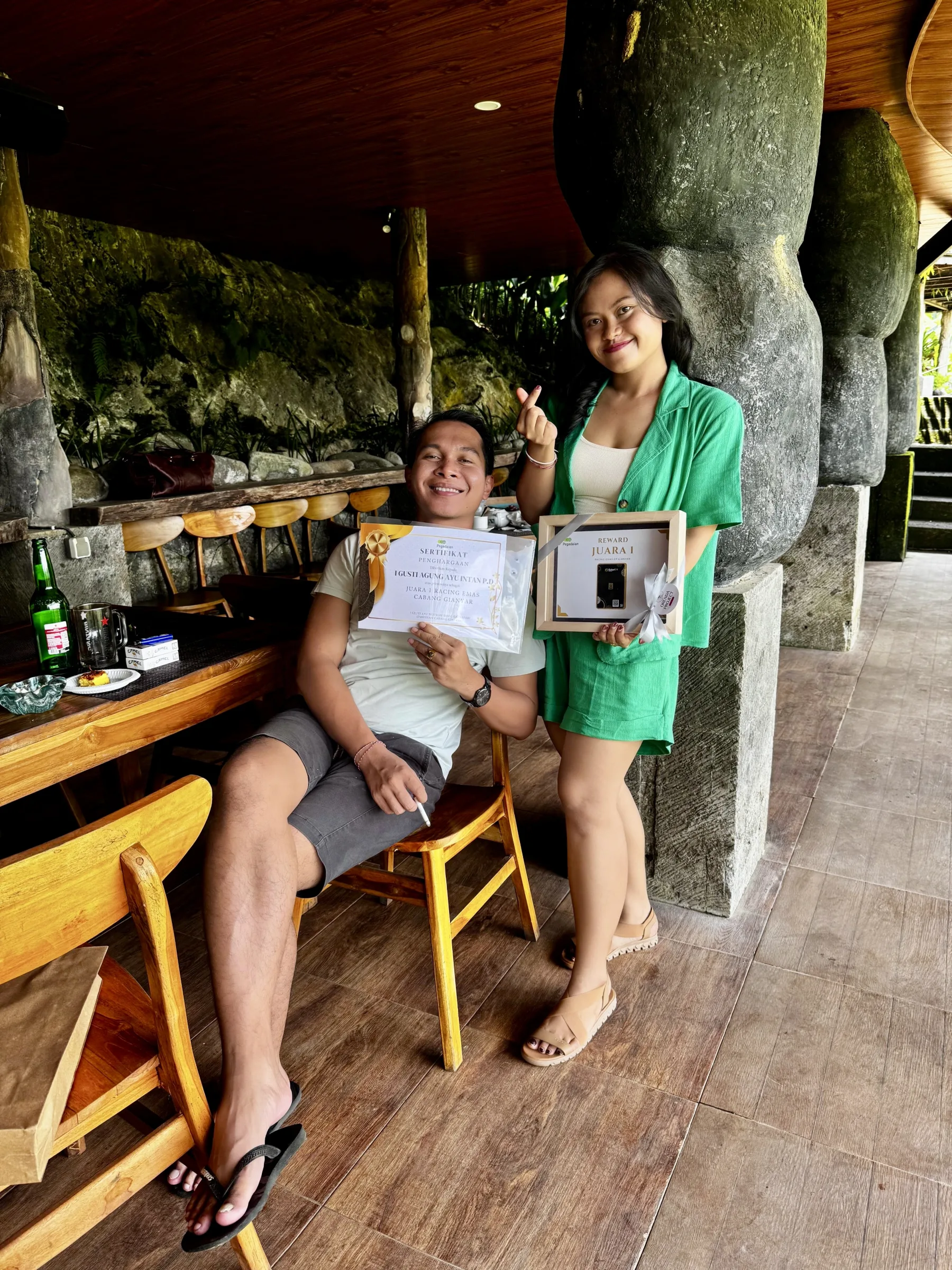 Foto prewedding Jun & Intan ke-12